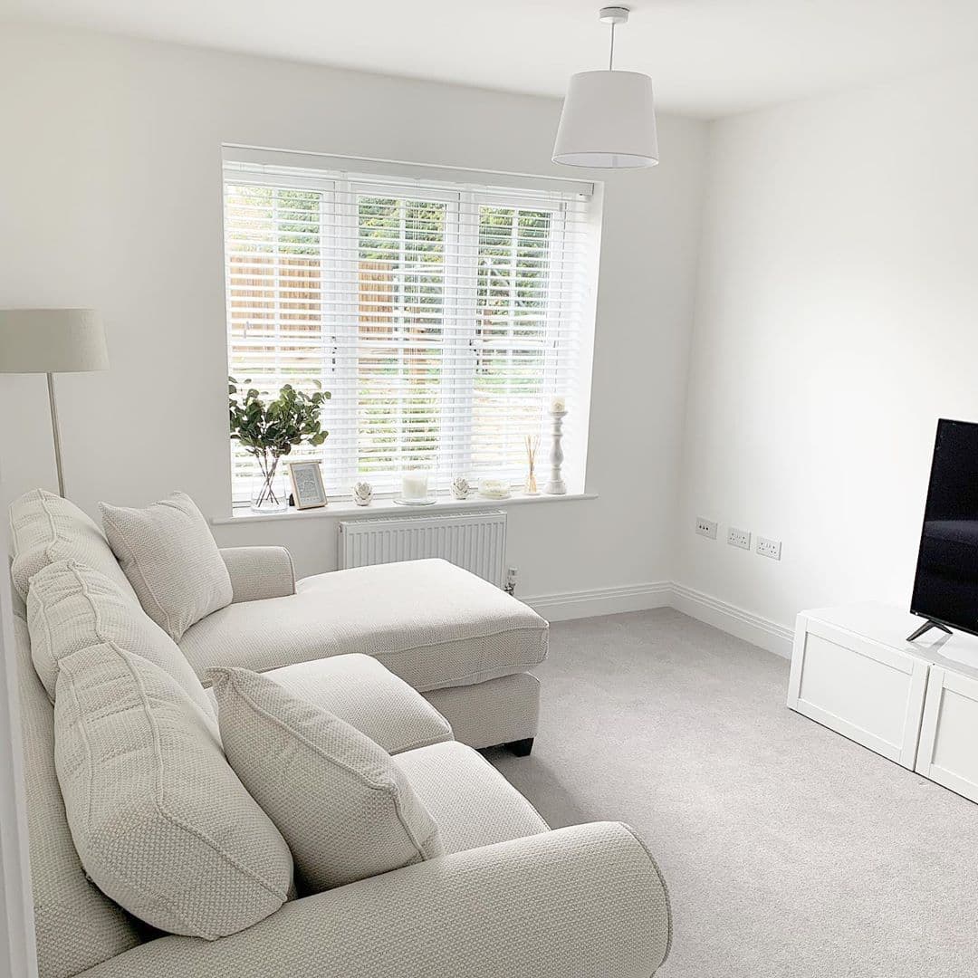 Ellwood Crystal White Wooden blind