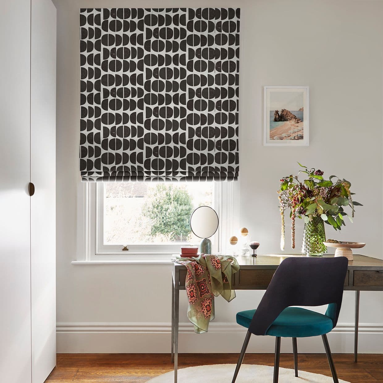 Burt Eclipse Roman blind