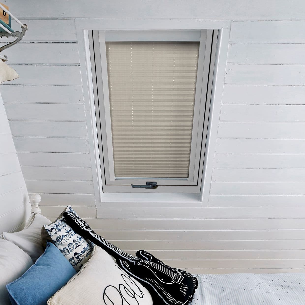Thermashade Blackout Soft Beige Skylight Pleated Blind