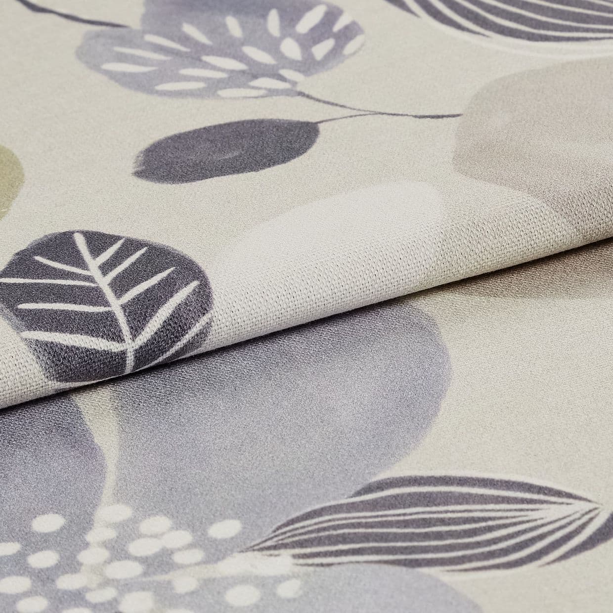 Iver Clay Roman Blind